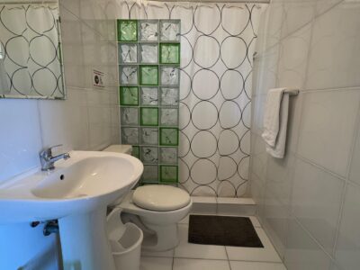 Spacious family house for rent in Plaza de la Revolución, Havana